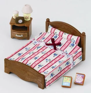 Sylvanian Families Nábytek - dvojlůžko s nočním stolkem