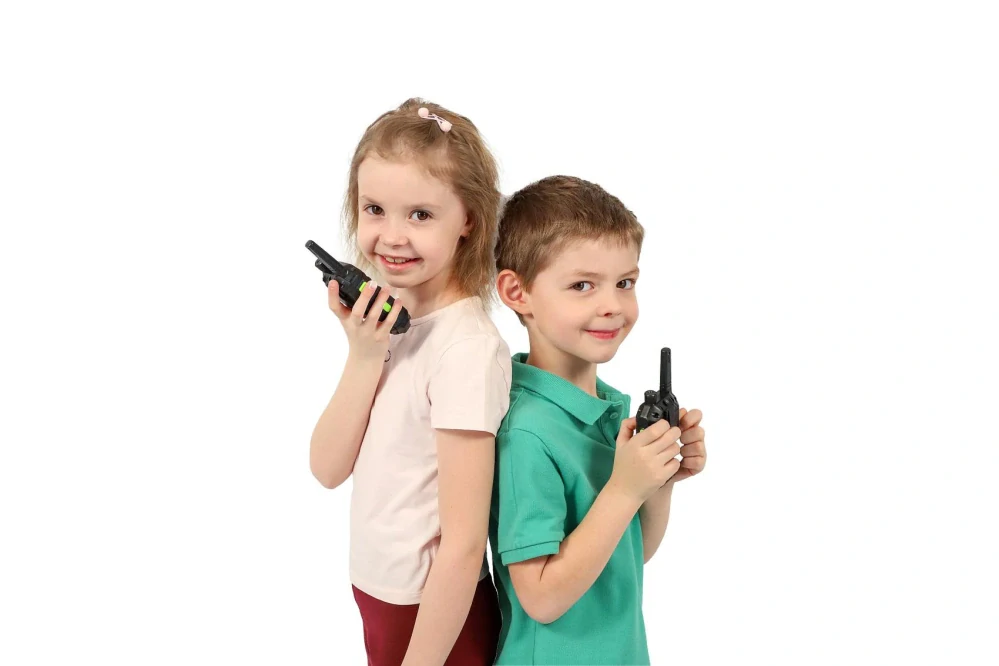 Teddies Vysílačky 2ks walkie-talkie 2,4 GHz dosah 80 metrů plast na baterie v krabičce 15x20x4cm