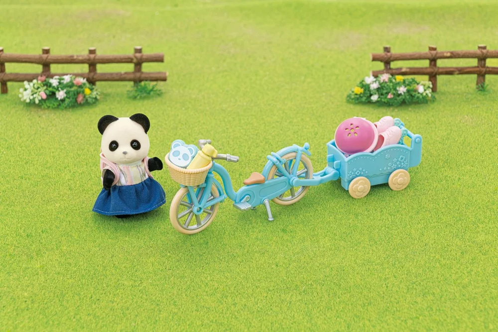 Sylvanian Families Panda a cyklo-bruslařský set
