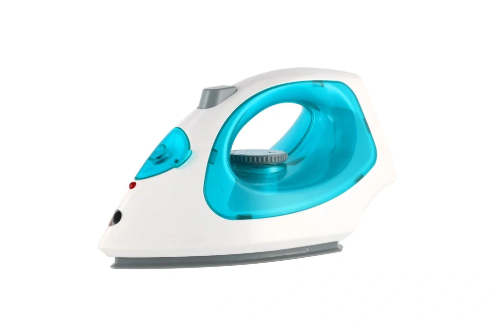 Teddies Žehlička vypouštějící páru plast 22cm na baterie se světlem, zvukem v krabici 16x24x14cm