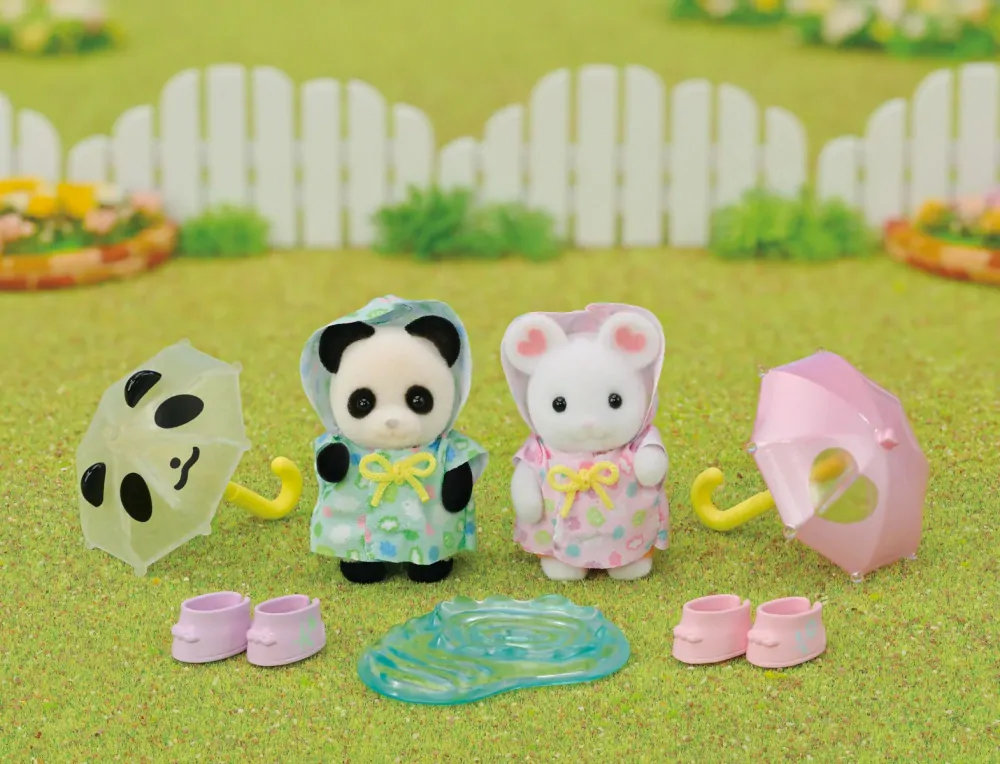Sylvanian Families Procházka v dešti Baby Duo