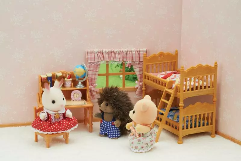 Sylvanian Families set - dětský pokoj s palandou