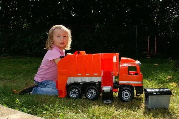 Lena Mercedes popelářské auto plast 74cm