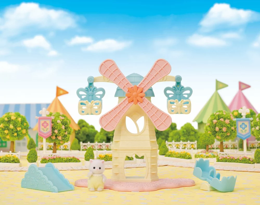 Sylvanian Families Zábavný park s větrným mlýnem a kotětem