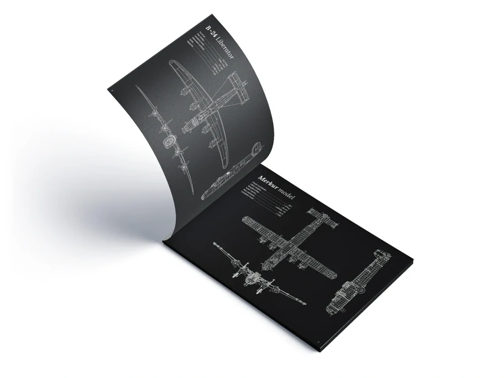 Merkur - Bombardér B-24 Liberator, 902 dílků