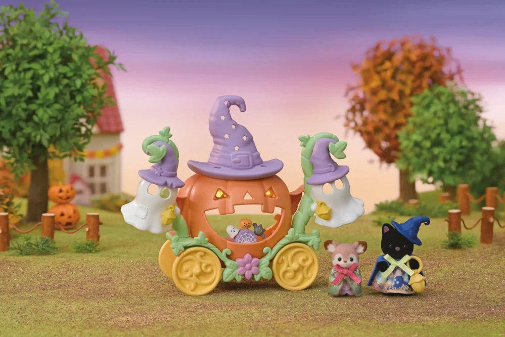Sylvanian Families Dýňový kočár se 2 figurkami