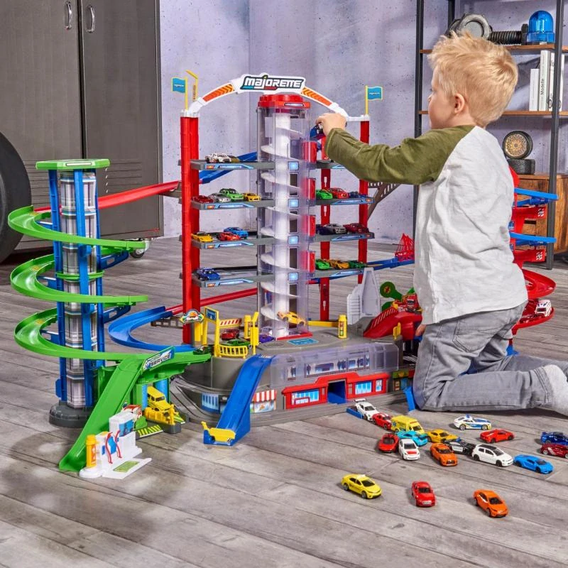 Majorette Garáž Super City + 6 autíček a vlak