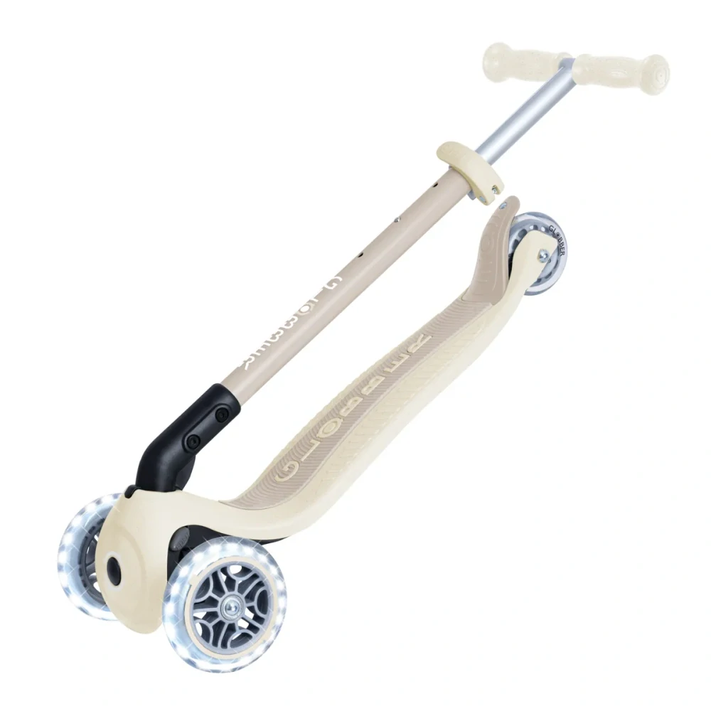 Globber Koloběžka PRIMO FOLDABLE LIGHTS ECOLOGIC, coconut
